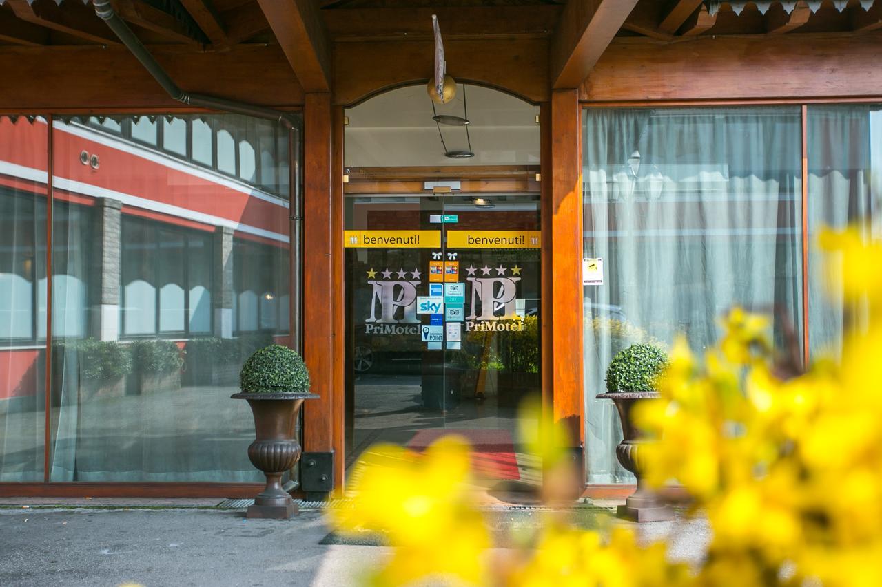 Primotel Brescia Bagian luar foto