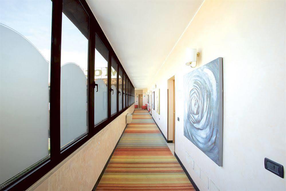 Primotel Brescia Bagian luar foto